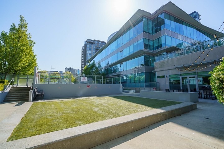 Photo 20 at 306 - 125 E 14th Street, Central Lonsdale, North Vancouver