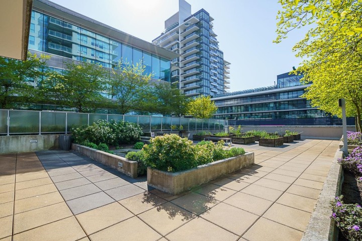 Photo 18 at 306 - 125 E 14th Street, Central Lonsdale, North Vancouver