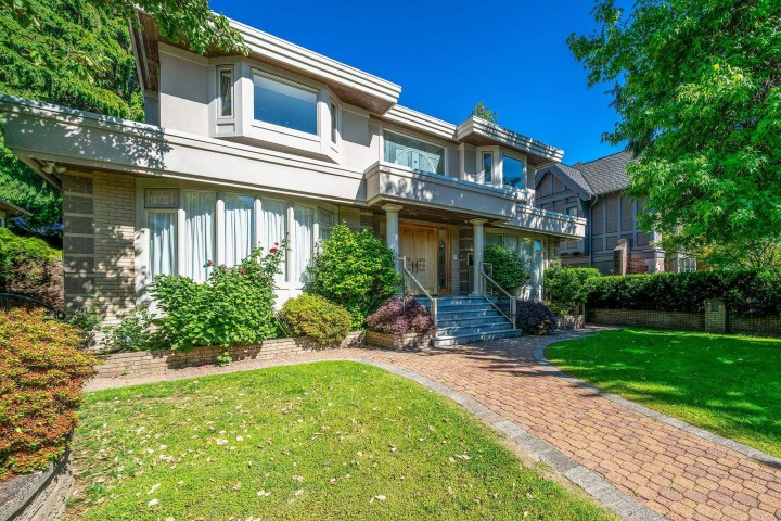 Photo 2 at 7088 Wiltshire Street, Kerrisdale, Vancouver West
