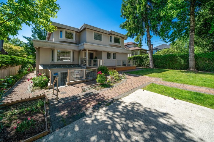 Photo 4 at 7088 Wiltshire Street, Kerrisdale, Vancouver West