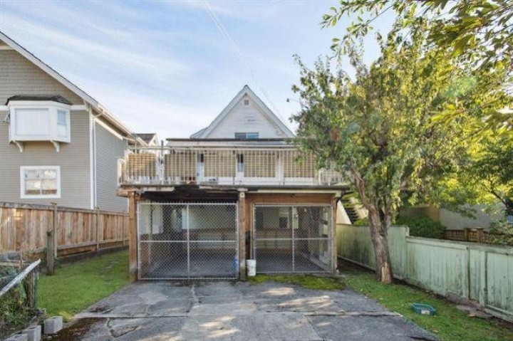 Photo 2 at 45 W 15th Avenue, Mount Pleasant VW, Vancouver West