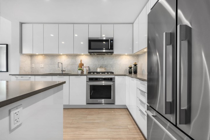 Photo 10 at 508 - 2651 Library Lane, Lynn Valley, North Vancouver