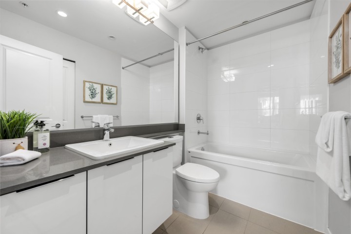 Photo 19 at 508 - 2651 Library Lane, Lynn Valley, North Vancouver