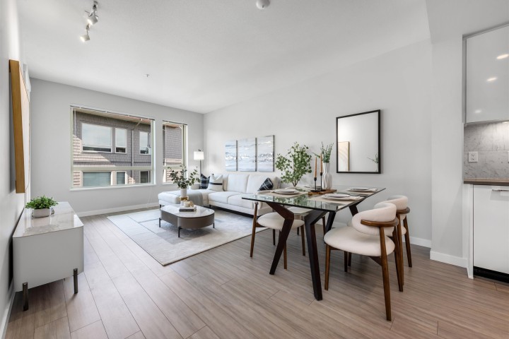 Photo 4 at 508 - 2651 Library Lane, Lynn Valley, North Vancouver