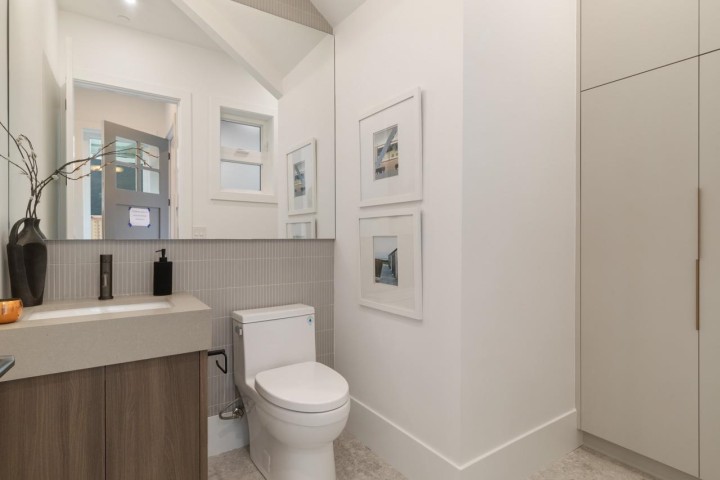 Photo 23 at 2 - 2680 E 5th Avenue, Renfrew VE, Vancouver East