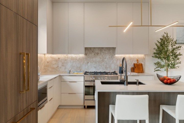 Photo 9 at 2 - 2680 E 5th Avenue, Renfrew VE, Vancouver East