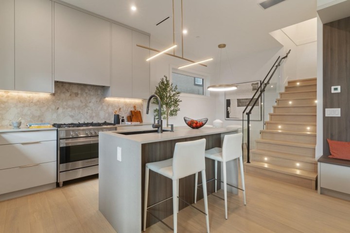 Photo 10 at 2 - 2680 E 5th Avenue, Renfrew VE, Vancouver East