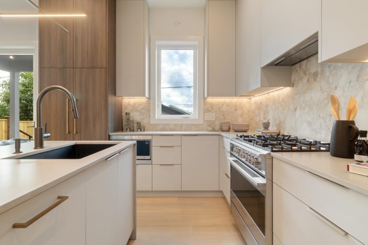 Photo 15 at 2 - 2680 E 5th Avenue, Renfrew VE, Vancouver East