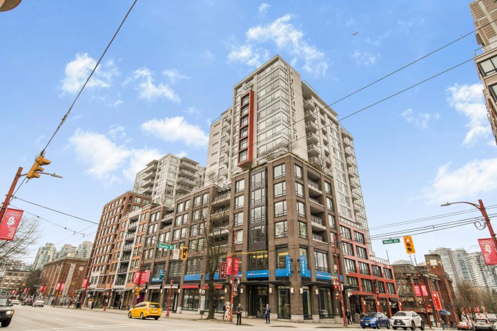 Photo 1 at PH7 - 188 Keefer Street, Downtown VE, Vancouver East