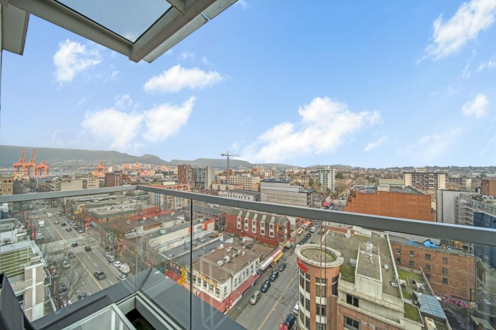 Photo 11 at PH7 - 188 Keefer Street, Downtown VE, Vancouver East
