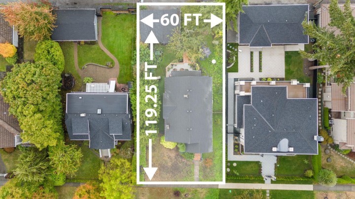 Photo 2 at 2027 W 44th Avenue, Kerrisdale, Vancouver West