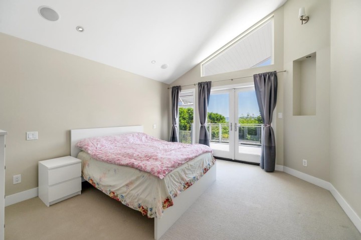 Photo 17 at 4111 Burkehill Road, Bayridge, West Vancouver