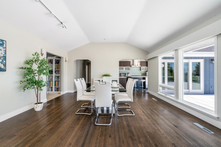 Photo 32 at 4111 Burkehill Road, Bayridge, West Vancouver