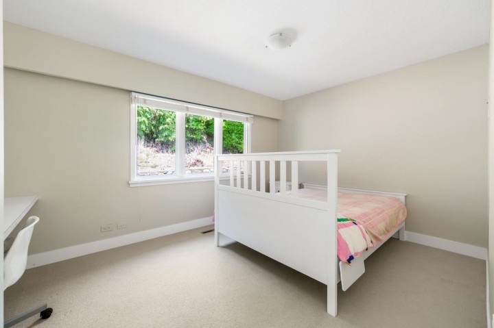 Photo 14 at 4111 Burkehill Road, Bayridge, West Vancouver