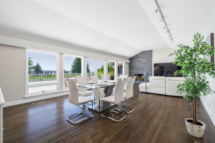 Photo 29 at 4111 Burkehill Road, Bayridge, West Vancouver