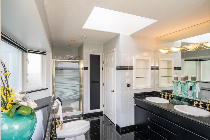 Photo 23 at 4255 W 15th Avenue, Point Grey, Vancouver West