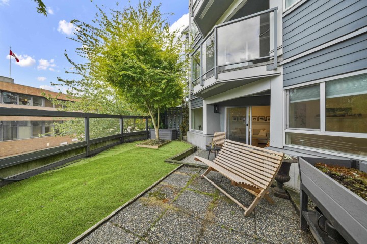 Photo 2 at 112 - 1345 W 4th Avenue, False Creek, Vancouver West