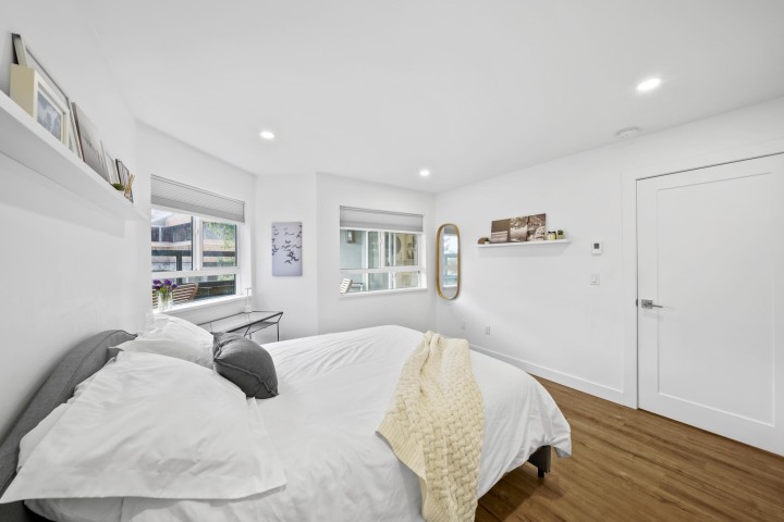 Photo 13 at 112 - 1345 W 4th Avenue, False Creek, Vancouver West