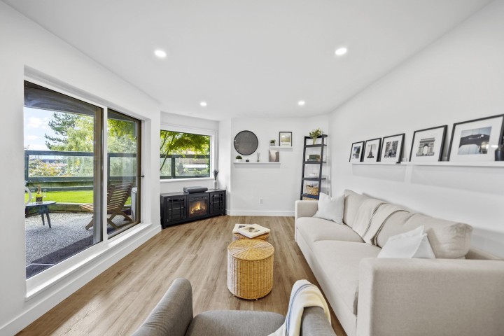 Photo 1 at 112 - 1345 W 4th Avenue, False Creek, Vancouver West