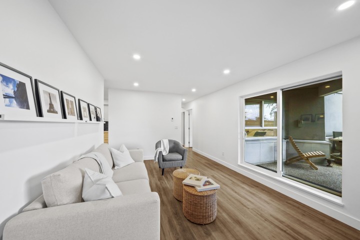 Photo 5 at 112 - 1345 W 4th Avenue, False Creek, Vancouver West