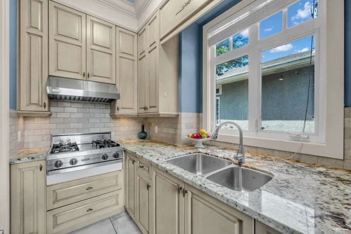 Photo 15 at 4019 W 40th Avenue, Dunbar, Vancouver West