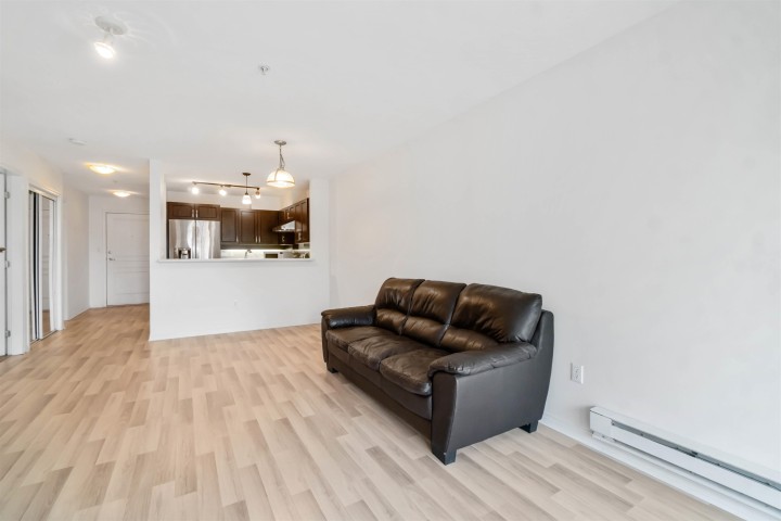 Photo 16 at 307 - 2929 W 4th Avenue, Kitsilano, Vancouver West