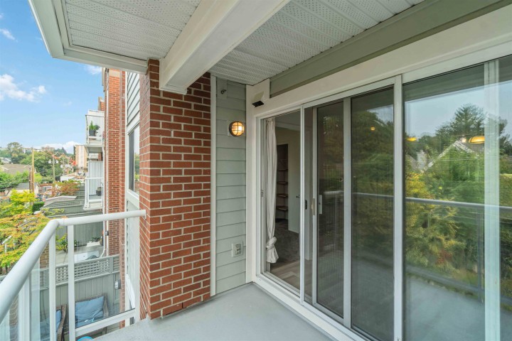 Photo 32 at 307 - 2929 W 4th Avenue, Kitsilano, Vancouver West