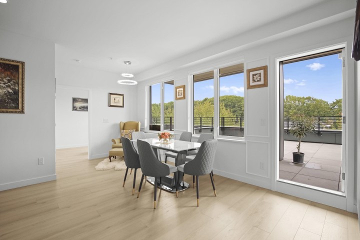 Photo 9 at 505 - 2450 Garden Drive, Grandview Woodland, Vancouver East