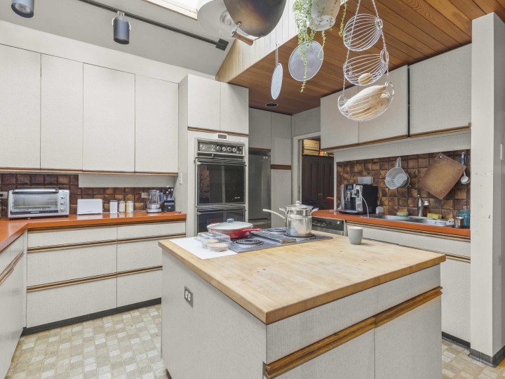 Photo 12 at 4564 W 11th Avenue, Point Grey, Vancouver West