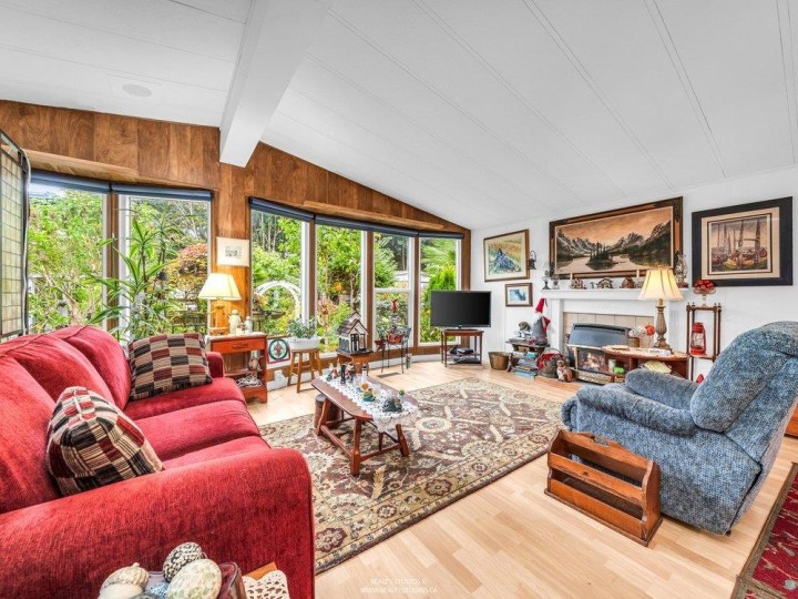 Photo 6 at 515 Tyee Court, Park Royal, West Vancouver