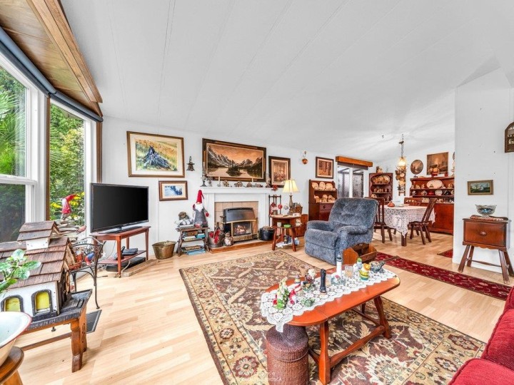 Photo 8 at 515 Tyee Court, Park Royal, West Vancouver