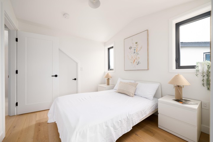 Photo 23 at 838 W 64th Avenue, Marpole, Vancouver West