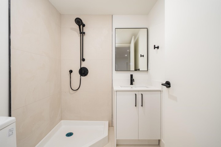 Photo 32 at 838 W 64th Avenue, Marpole, Vancouver West