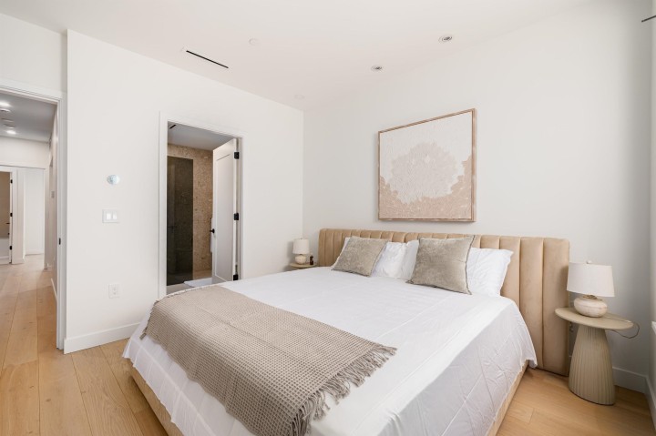 Photo 15 at 838 W 64th Avenue, Marpole, Vancouver West