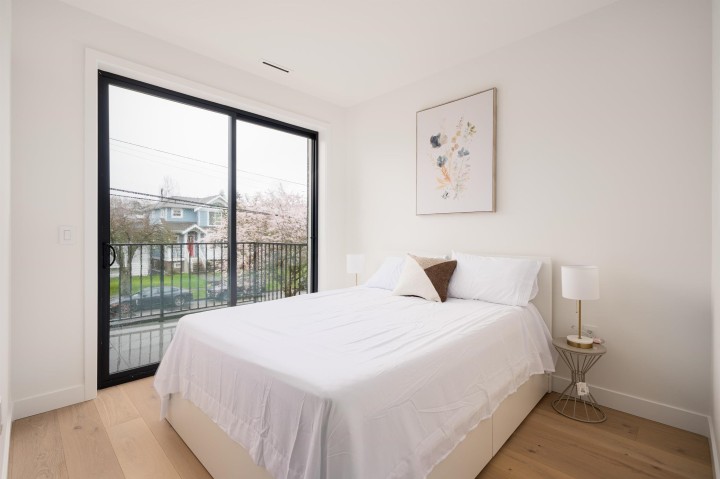 Photo 19 at 838 W 64th Avenue, Marpole, Vancouver West