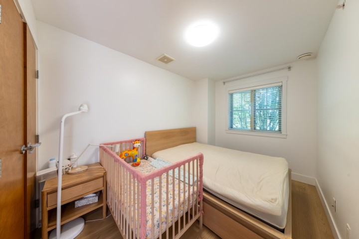 Photo 22 at 1016 W 45th Avenue, South Granville, Vancouver West