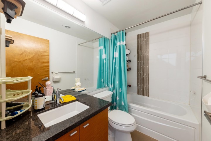 Photo 24 at 1016 W 45th Avenue, South Granville, Vancouver West