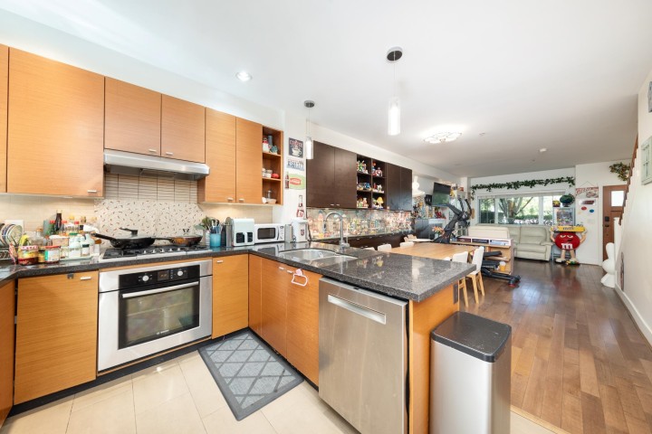 Photo 19 at 1016 W 45th Avenue, South Granville, Vancouver West
