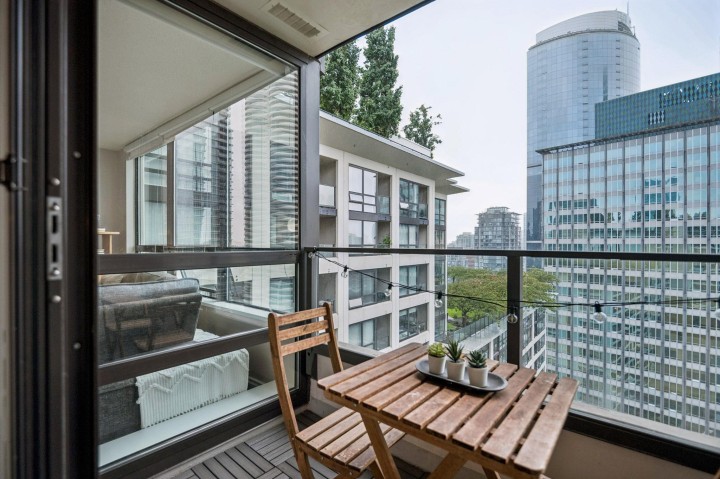 Photo 20 at 2205 - 938 Smithe Street, Downtown VW, Vancouver West