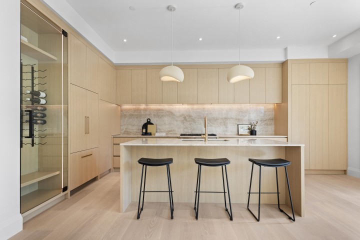 Photo 6 at 1 - 1243 E 27th Avenue, Knight, Vancouver East