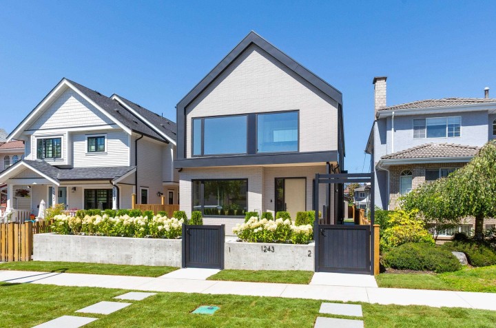 Photo 2 at 2 - 1243 E 27th Avenue, Knight, Vancouver East