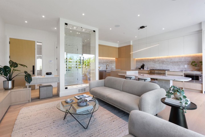 Photo 6 at 2 - 1243 E 27th Avenue, Knight, Vancouver East