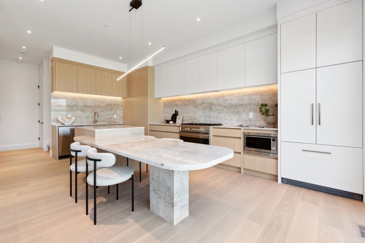 Photo 8 at 2 - 1243 E 27th Avenue, Knight, Vancouver East