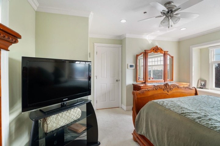 Photo 23 at 339 E 63rd Avenue, South Vancouver, Vancouver East