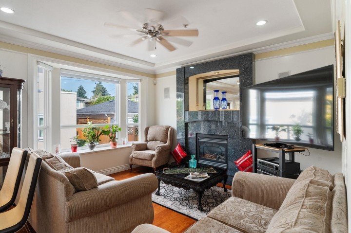 Photo 6 at 339 E 63rd Avenue, South Vancouver, Vancouver East