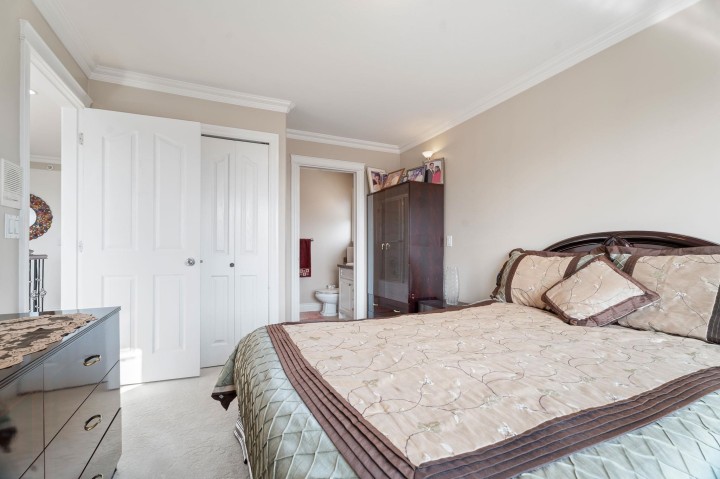 Photo 20 at 339 E 63rd Avenue, South Vancouver, Vancouver East