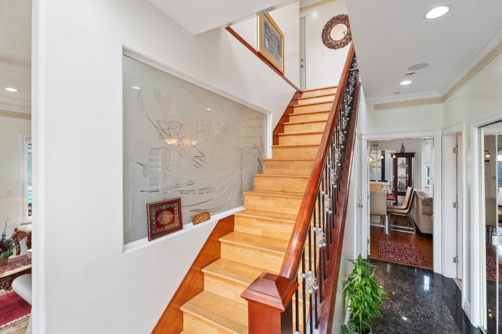 Photo 14 at 339 E 63rd Avenue, South Vancouver, Vancouver East