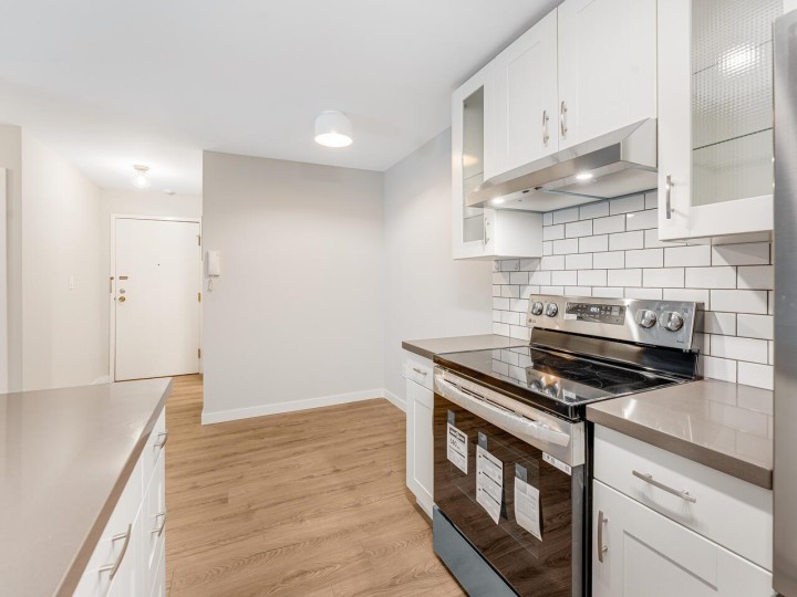 Photo 6 at 204 - 2234 Prince Albert Street, Mount Pleasant VE, Vancouver East