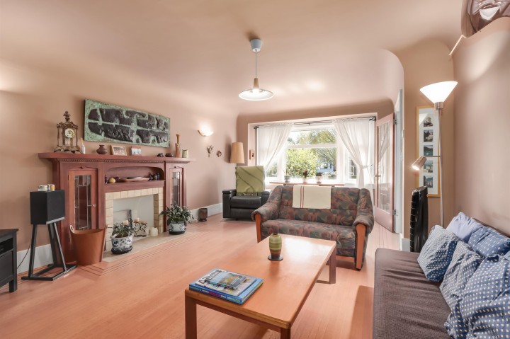 Photo 4 at 4529 W 8th Avenue, Point Grey, Vancouver West