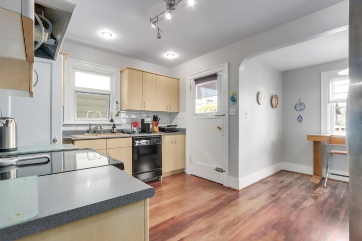 Photo 8 at 4529 W 8th Avenue, Point Grey, Vancouver West